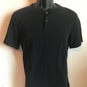 Lululemon Men's Black 2 Button Active Short Sleeve Shirt